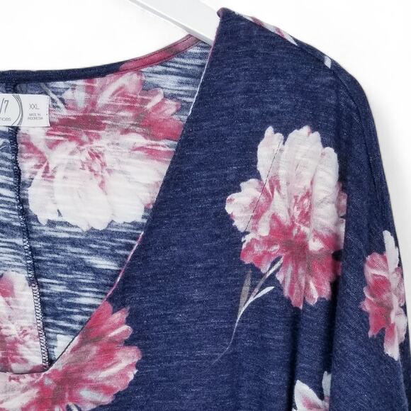 MAURICE'S 24/7 "Roadtrip Tee" Dark Floral Knit Pullover Square V-neck - Size XXL - Picture 4 of 10